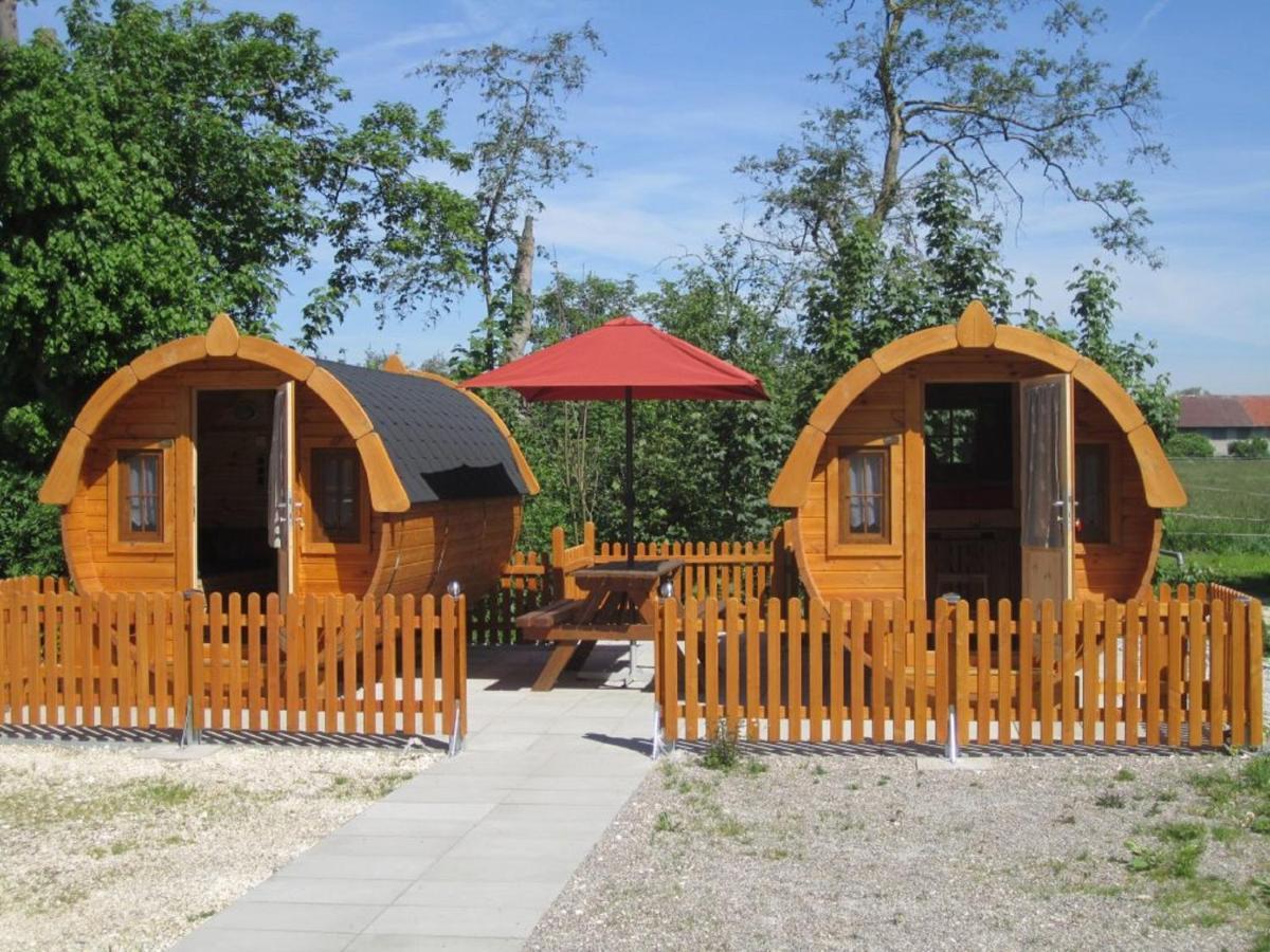 Schlaffass-Camping Gutshof Donauried غنزبرغ المظهر الخارجي الصورة